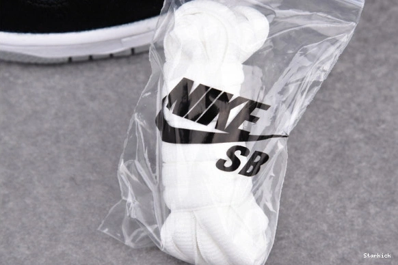 Dunk SB Nike Low Medicom Toy CZ5127-001 (2020) 0918